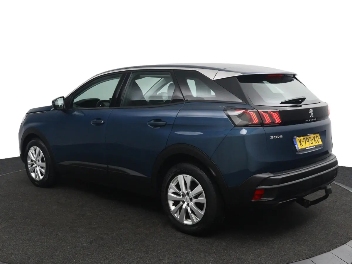 1.2*FACELIFT*CARPLAY*NAVI*CRUISE*ECC*HAAK*CAM*LED*