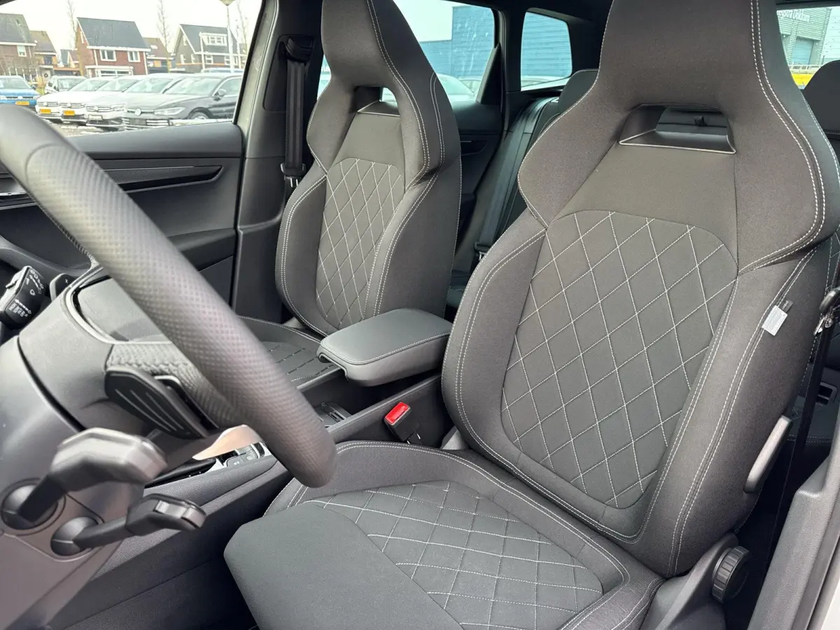1.5 TSI ACT Sportline Business | Pano | Trekhaak | Elec. klep | A.Camera | 150Pk |