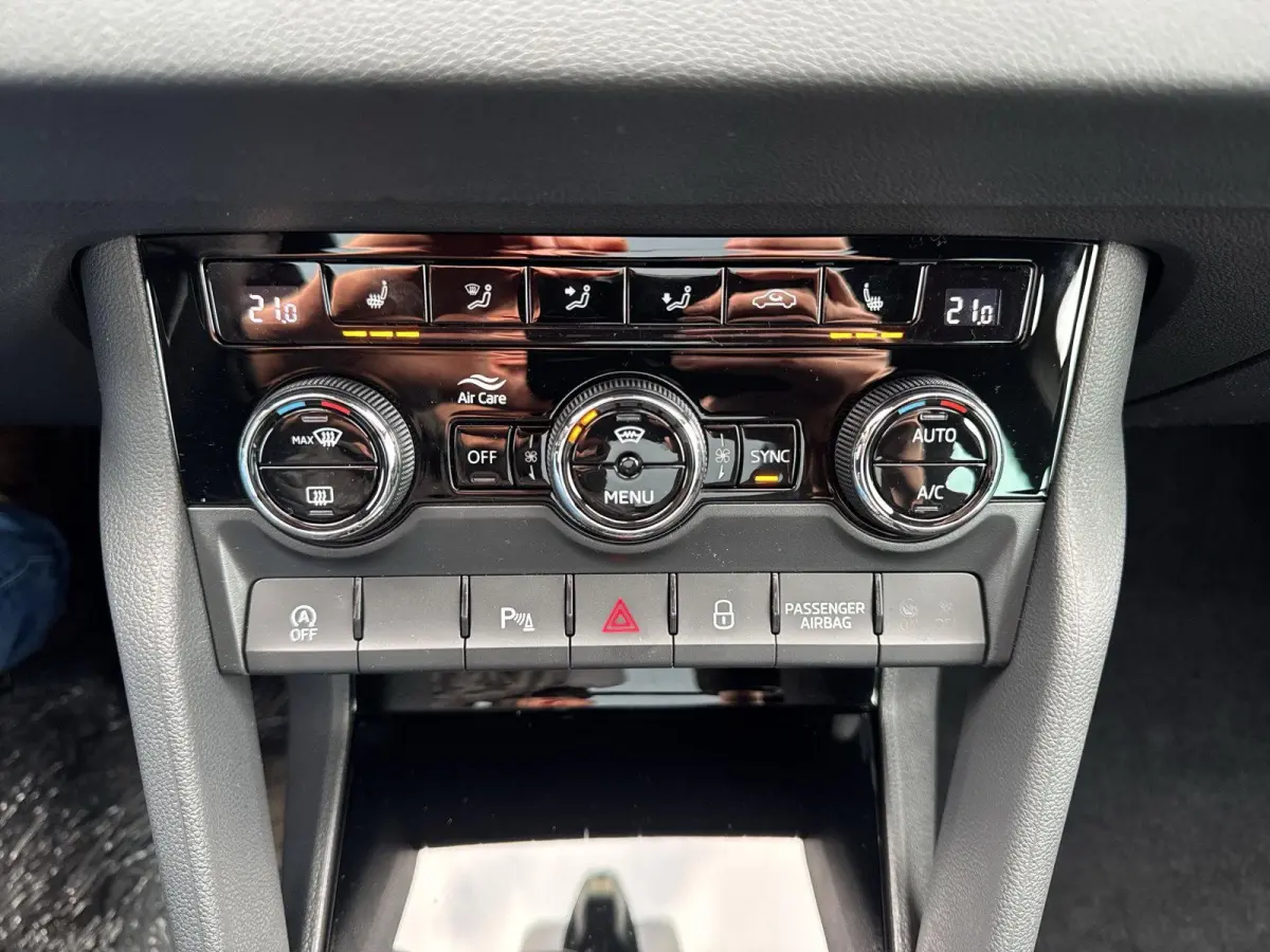 1.5 TSI ACT Sportline Business | Pano | Trekhaak | Elec. klep | A.Camera | 150Pk |