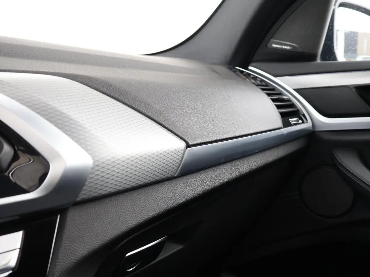 xDrive30e eDrive Edition | SoH 79% | High Excutive | M Sportpakket | Panoramadak elektrisch | Head up | Harman Kardon | |