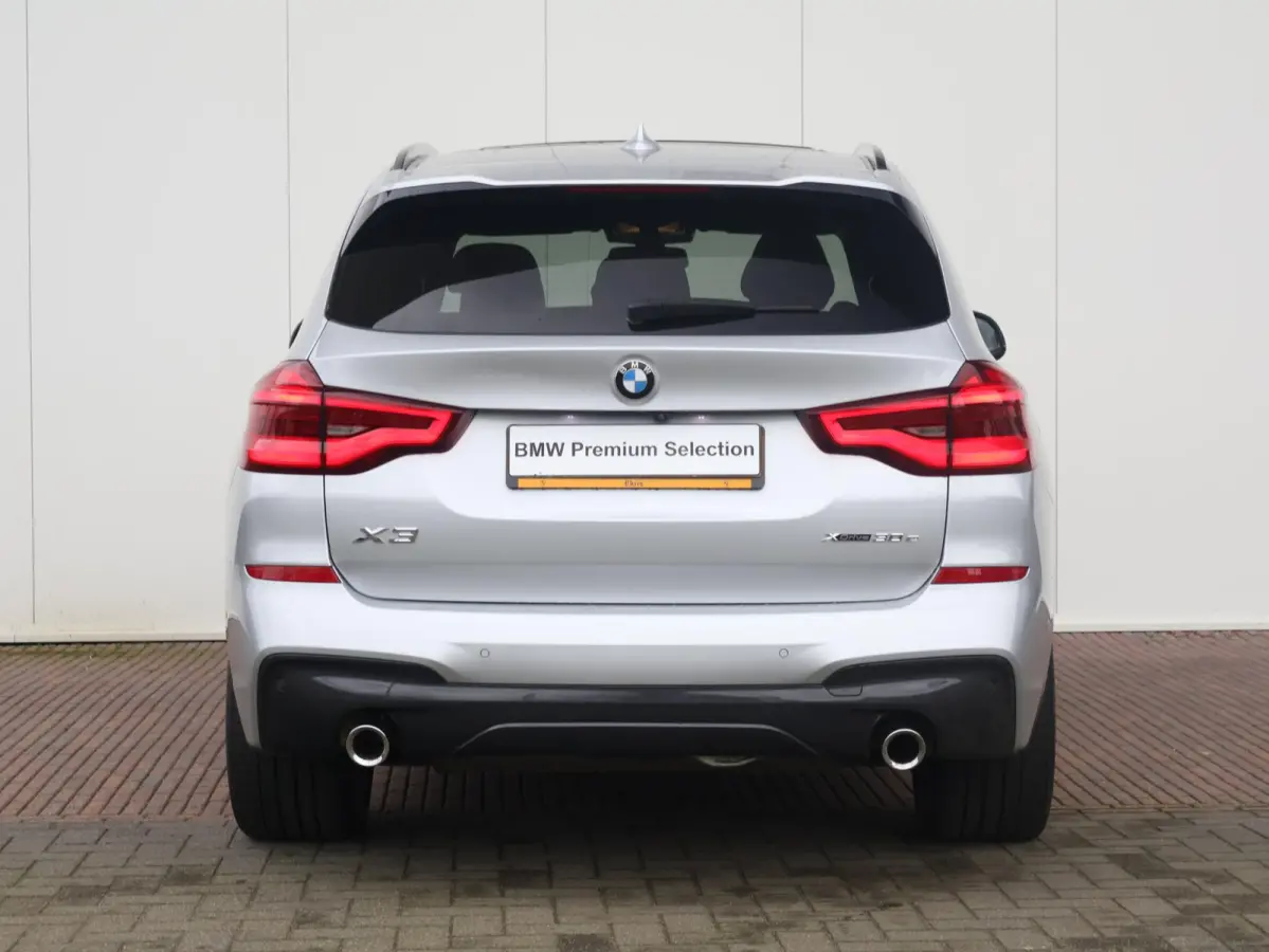 xDrive30e eDrive Edition | SoH 79% | High Excutive | M Sportpakket | Panoramadak elektrisch | Head up | Harman Kardon | |
