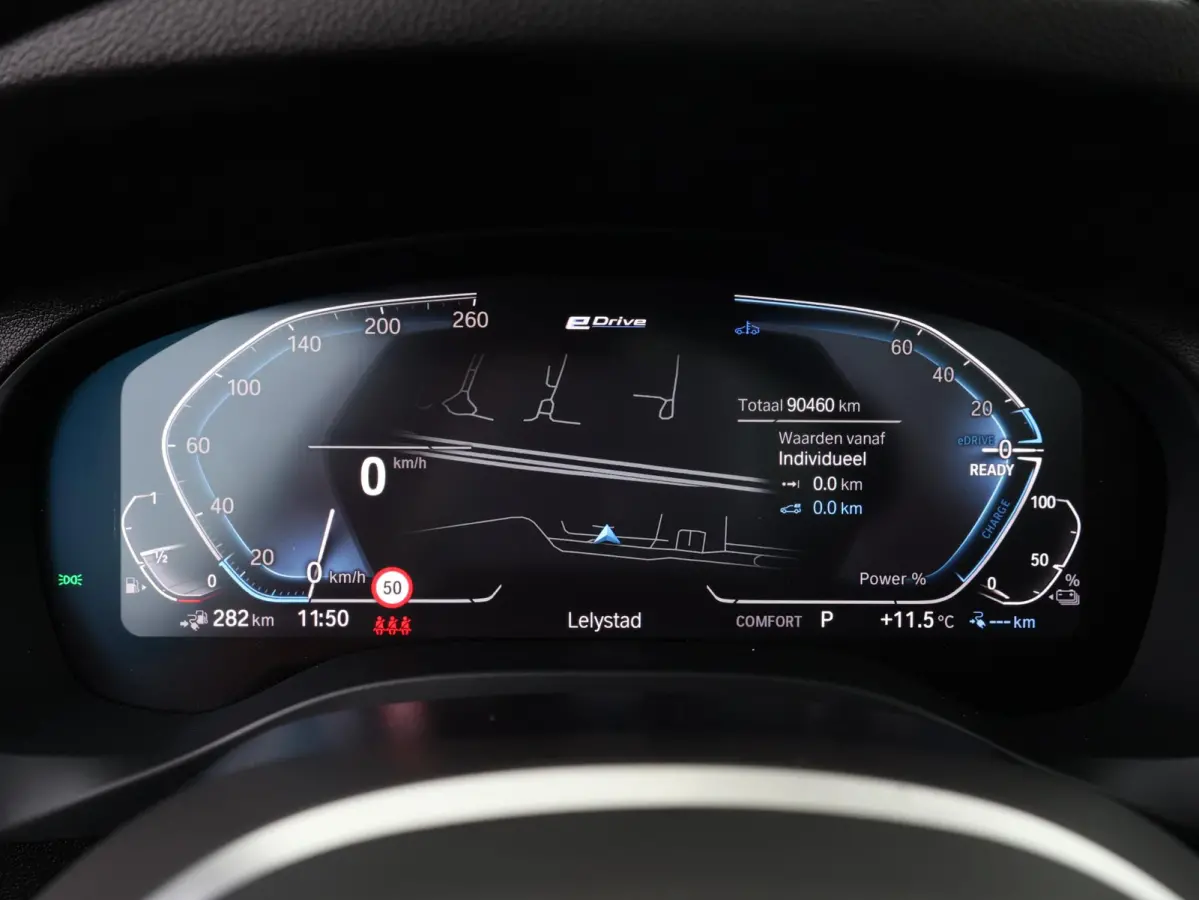 xDrive30e eDrive Edition | SoH 79% | High Excutive | M Sportpakket | Panoramadak elektrisch | Head up | Harman Kardon | |
