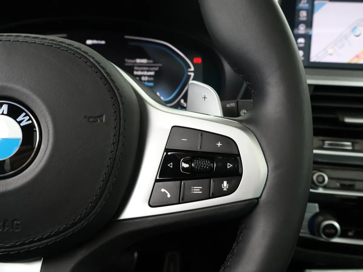 xDrive30e eDrive Edition | SoH 79% | High Excutive | M Sportpakket | Panoramadak elektrisch | Head up | Harman Kardon | |