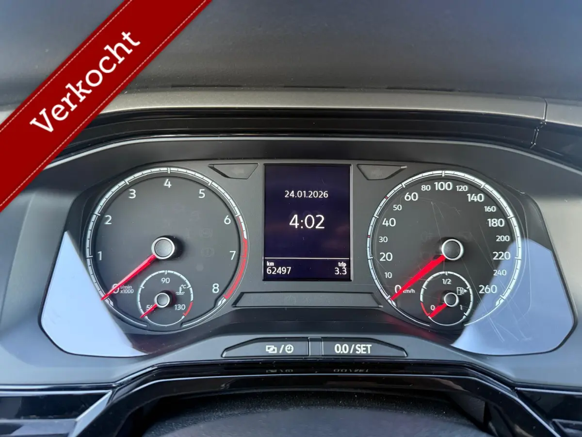 1.0 TSI Life/DSG/Navi/ Nieuwstaat!/ Dealerondehouden!