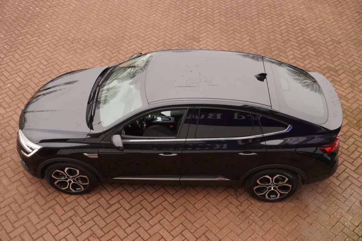 1.6 E-Tech Hybrid 145 Intens+Led+Half-Leder+stoel&stuur-verw+Full-navigatie+camera+18"Lmv SUPER ONDERHOUDEN !!