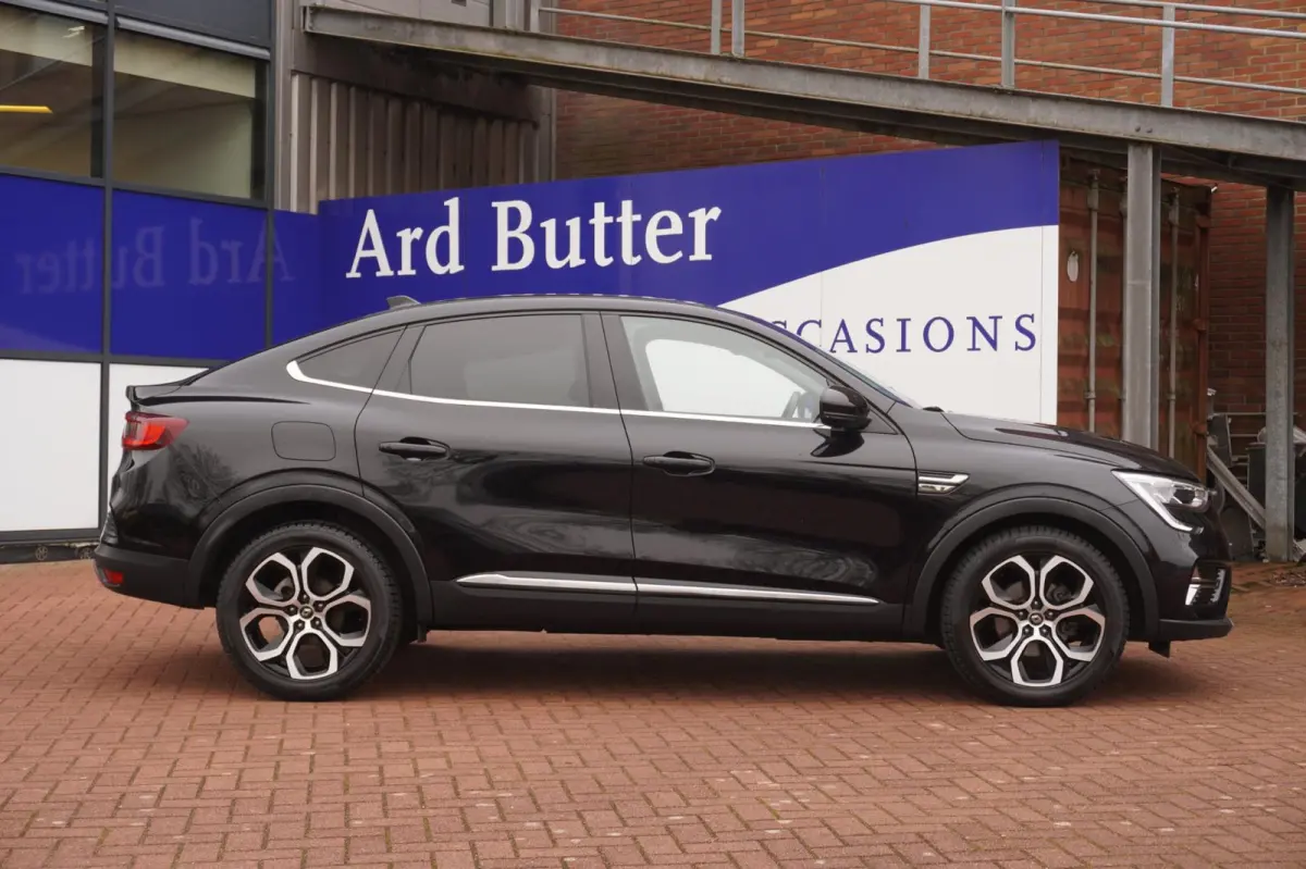 1.6 E-Tech Hybrid 145 Intens+Led+Half-Leder+stoel&stuur-verw+Full-navigatie+camera+18"Lmv SUPER ONDERHOUDEN !!
