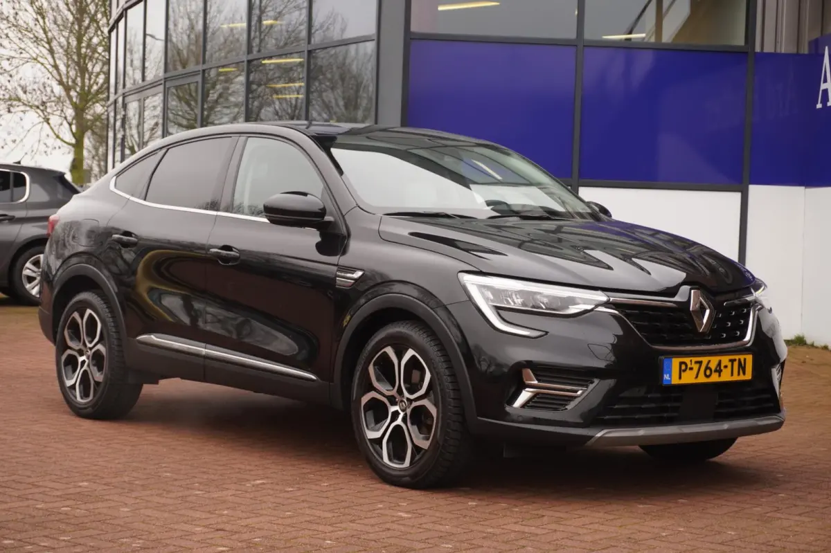 1.6 E-Tech Hybrid 145 Intens+Led+Half-Leder+stoel&stuur-verw+Full-navigatie+camera+18"Lmv SUPER ONDERHOUDEN !!