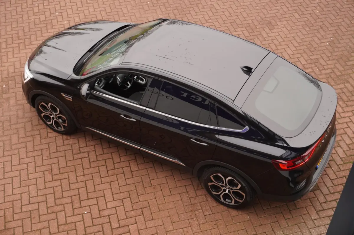 1.6 E-Tech Hybrid 145 Intens+Led+Half-Leder+stoel&stuur-verw+Full-navigatie+camera+18"Lmv SUPER ONDERHOUDEN !!