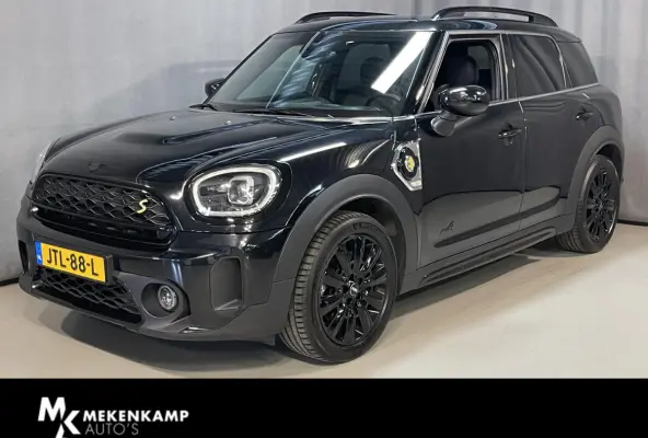 1.5 Cooper ALL4 18"/Adaptieve cruise/Sportstoel + memory/Stoel + voorruitverwarming/Head-up/Keyless/Camera