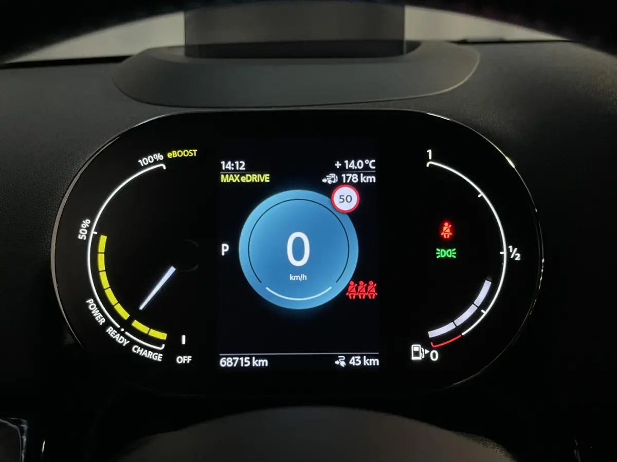 1.5 Cooper ALL4 18"/Adaptieve cruise/Sportstoel + memory/Stoel + voorruitverwarming/Head-up/Keyless/Camera