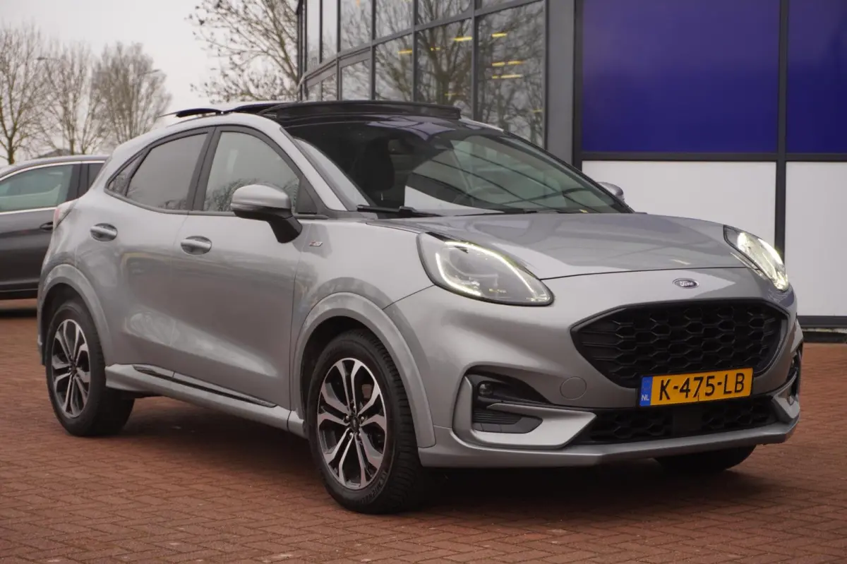1.0 EcoBoost ST-Line 125PK= ORIG/NL+Led+Pano-dak+CarPlay+Navigatie+stuur&stoel-verw = ZOMER AKTIE !!