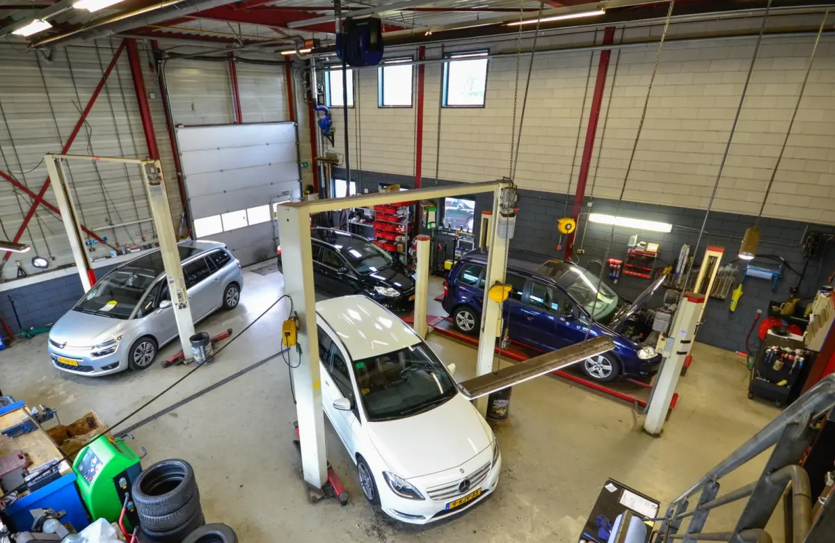 1.0 EcoBoost ST-Line 125PK= ORIG/NL+Led+Pano-dak+CarPlay+Navigatie+stuur&stoel-verw = ZOMER AKTIE !!