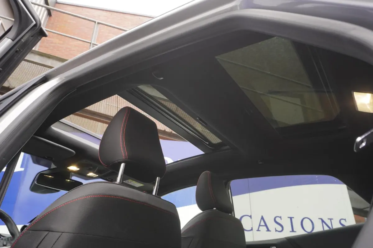 1.0 EcoBoost ST-Line 125PK= ORIG/NL+Led+Pano-dak+CarPlay+Navigatie+stuur&stoel-verw = ZOMER AKTIE !!