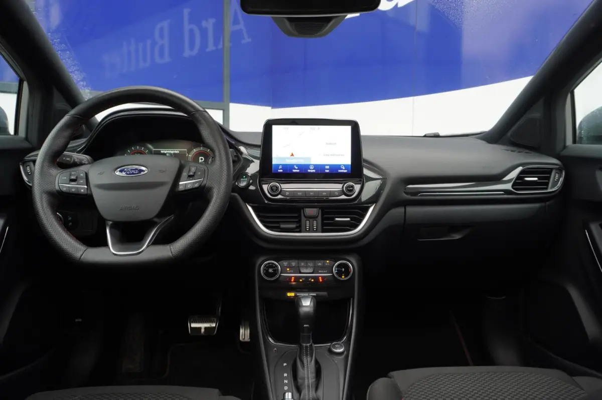 1.0 EcoBoost ST-Line 125PK= ORIG/NL+Led+Pano-dak+CarPlay+Navigatie+stuur&stoel-verw = ZOMER AKTIE !!