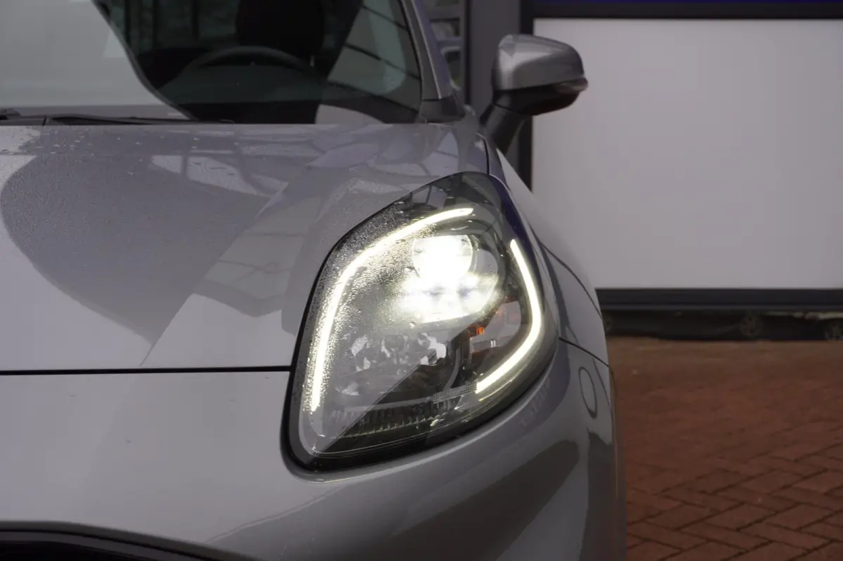 1.0 EcoBoost ST-Line 125PK= ORIG/NL+Led+Pano-dak+CarPlay+Navigatie+stuur&stoel-verw = ZOMER AKTIE !!