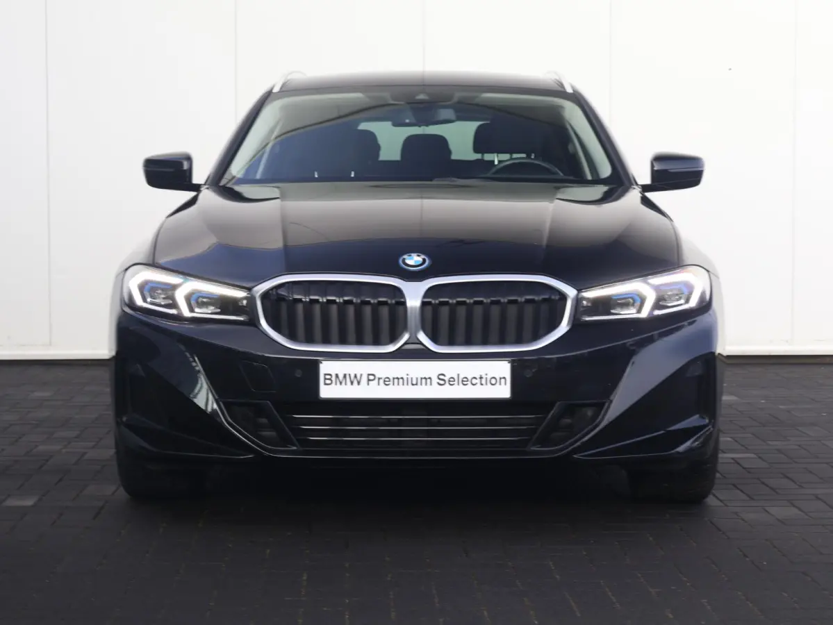 320e | SoH 100% | Achteruitrijcamera | Stoelverwarming | Cruise Control | HiFi | Sportstoelen | |