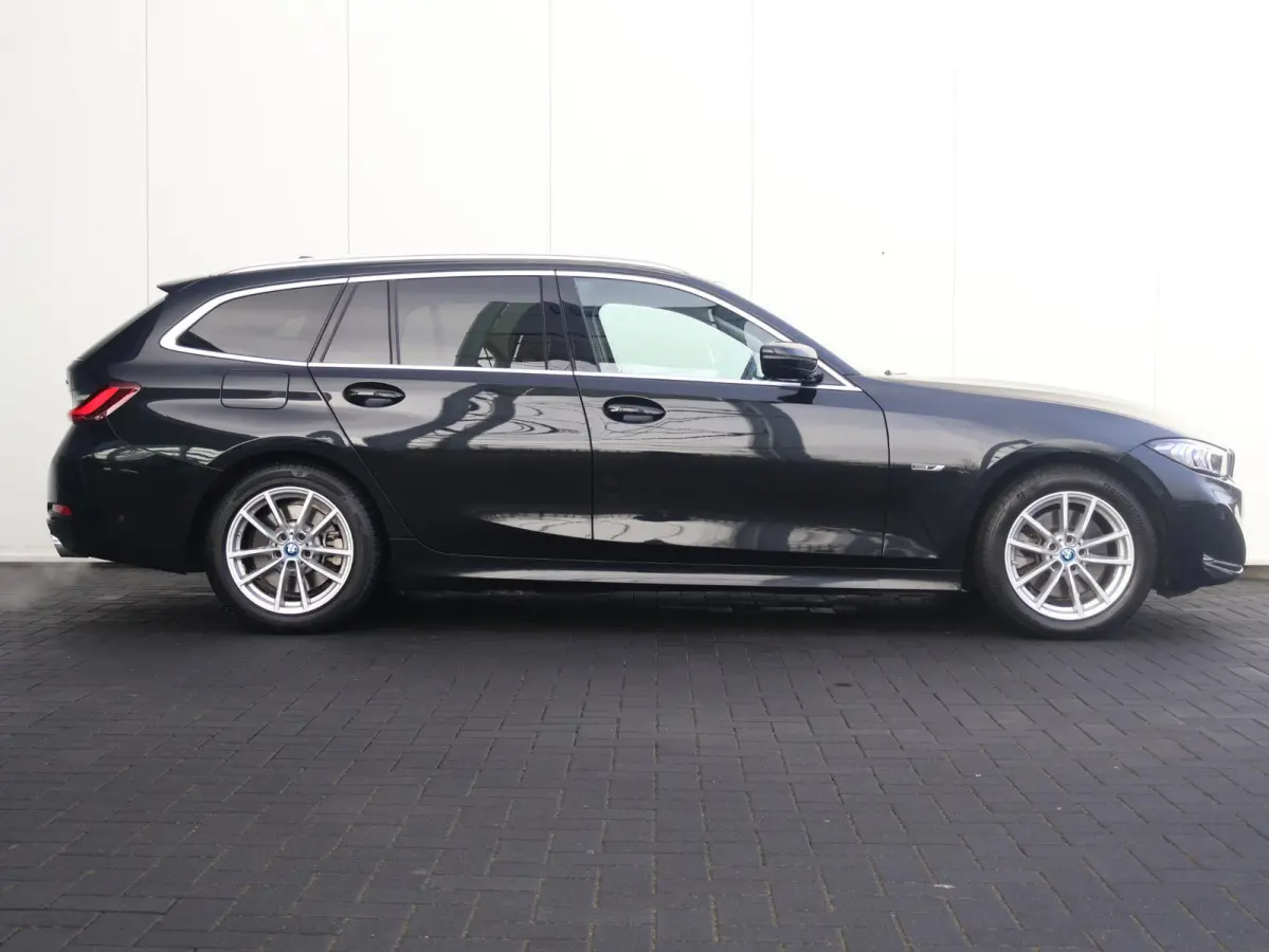 320e | SoH 100% | Achteruitrijcamera | Stoelverwarming | Cruise Control | HiFi | Sportstoelen | |