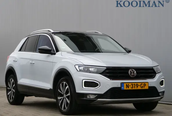 1.5 TSI Sport 150 Pk Navigatie / Camera / PDC / Apple Carplay