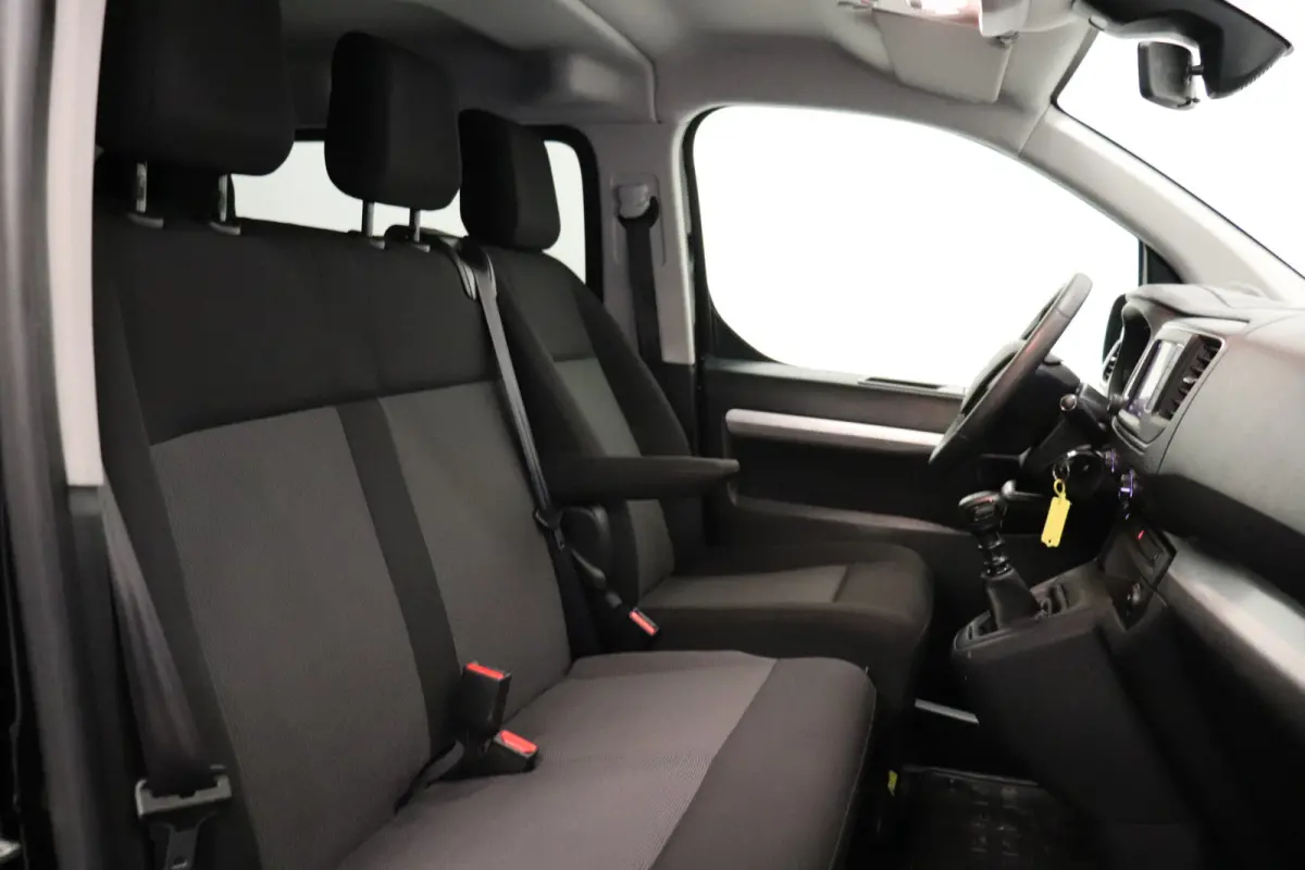 2.0 CDTI 122PK L3 Dubbele Cabine EURO 6 - Airco - Navi - Cruise - € 14.499,- Excl.