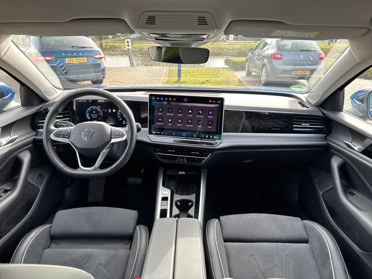 2.0 TDI 110kW DSG7 Elegance | 150 pk | Trekhaak | DIESEL | Automaat |Massage Stoelen  | LED | A-Camera |