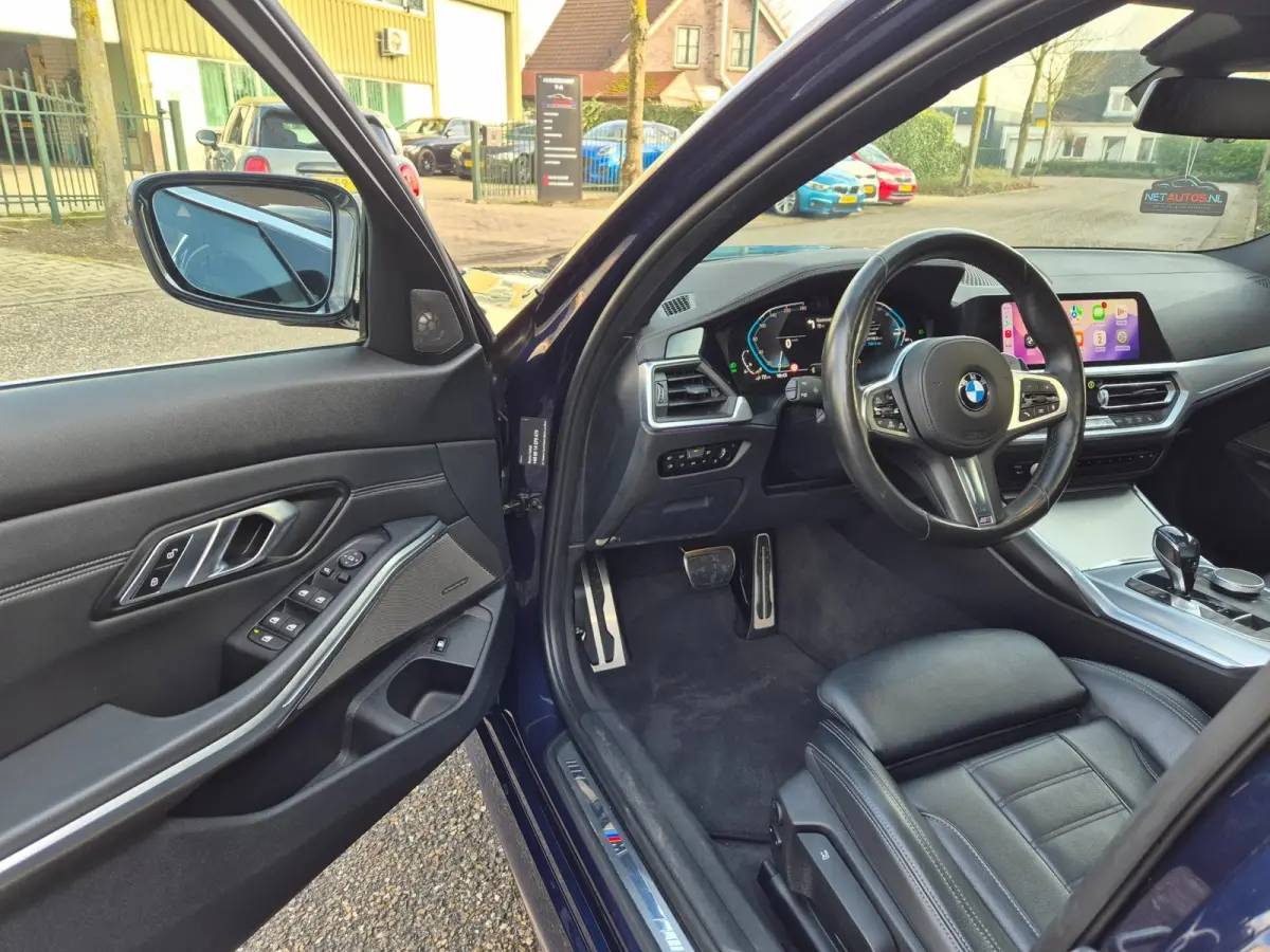 330e M Sport High Executive NAP Auto Pilot ACC Schuifdak CarPlay Lease Camera Adaptive Cruise Laser Lampen H&K