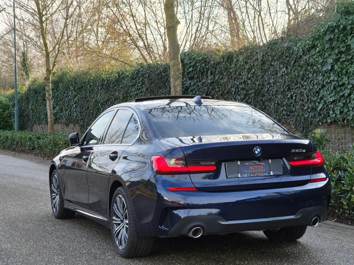 330e M Sport High Executive NAP Auto Pilot ACC Schuifdak CarPlay Lease Camera Adaptive Cruise Laser Lampen H&K