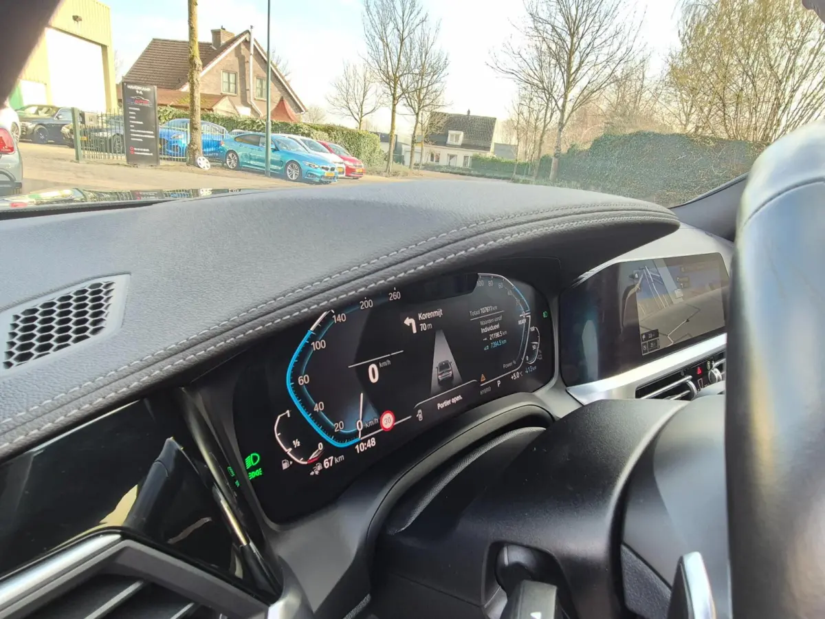 330e M Sport High Executive NAP Auto Pilot ACC Schuifdak CarPlay Lease Camera Adaptive Cruise Laser Lampen H&K