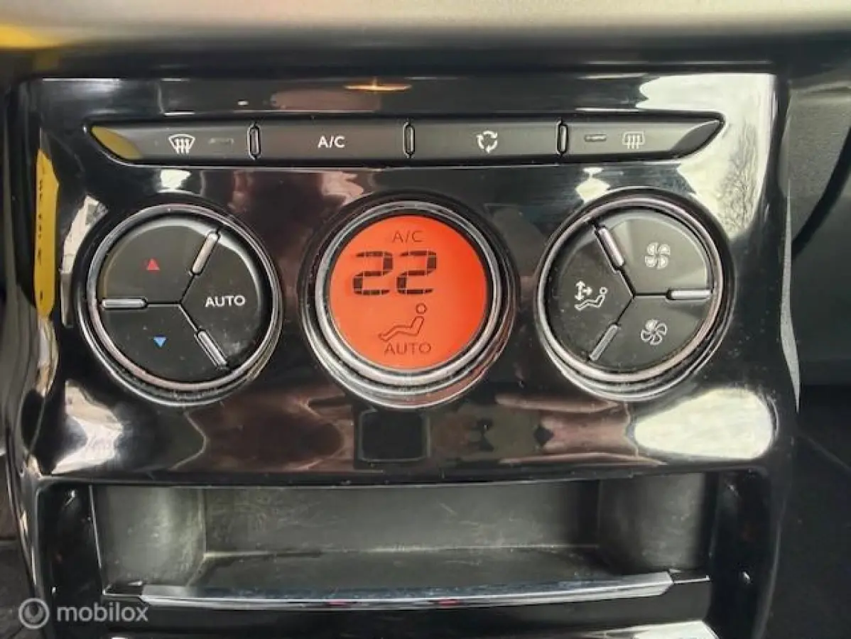 1.2 PureTech Selection navigatie, 1e eigenaar