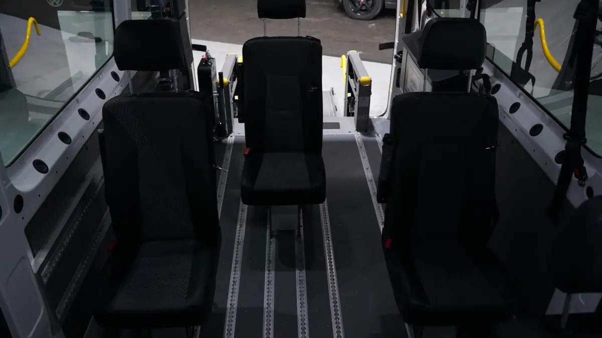 2.0 TDI 140 pk L4H3 Rolstoelbus 9 Zitplaatsen Airco, Camera, Apple Carplay