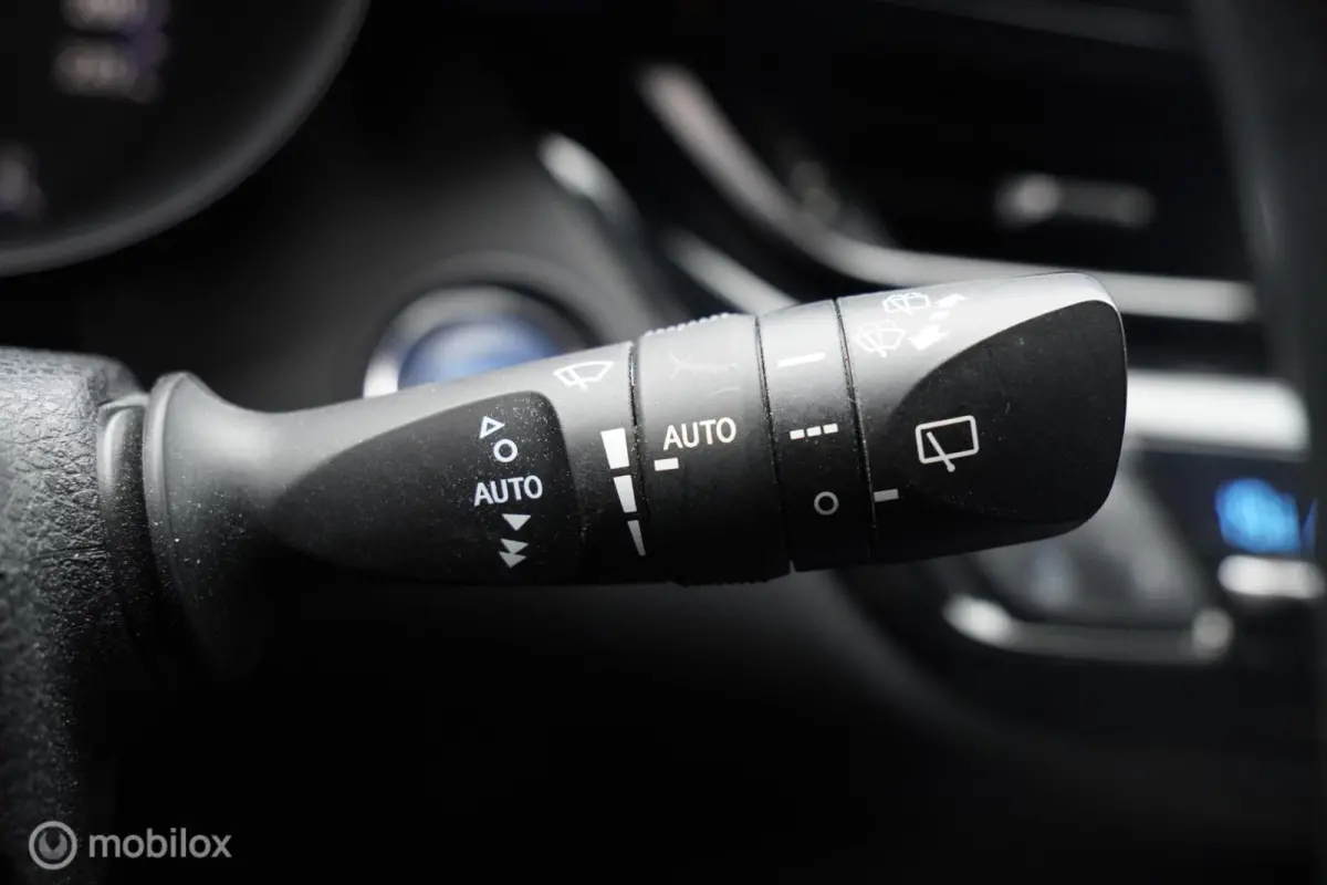 1.8 Hybrid Bi-Tone 2017 98.000 KM