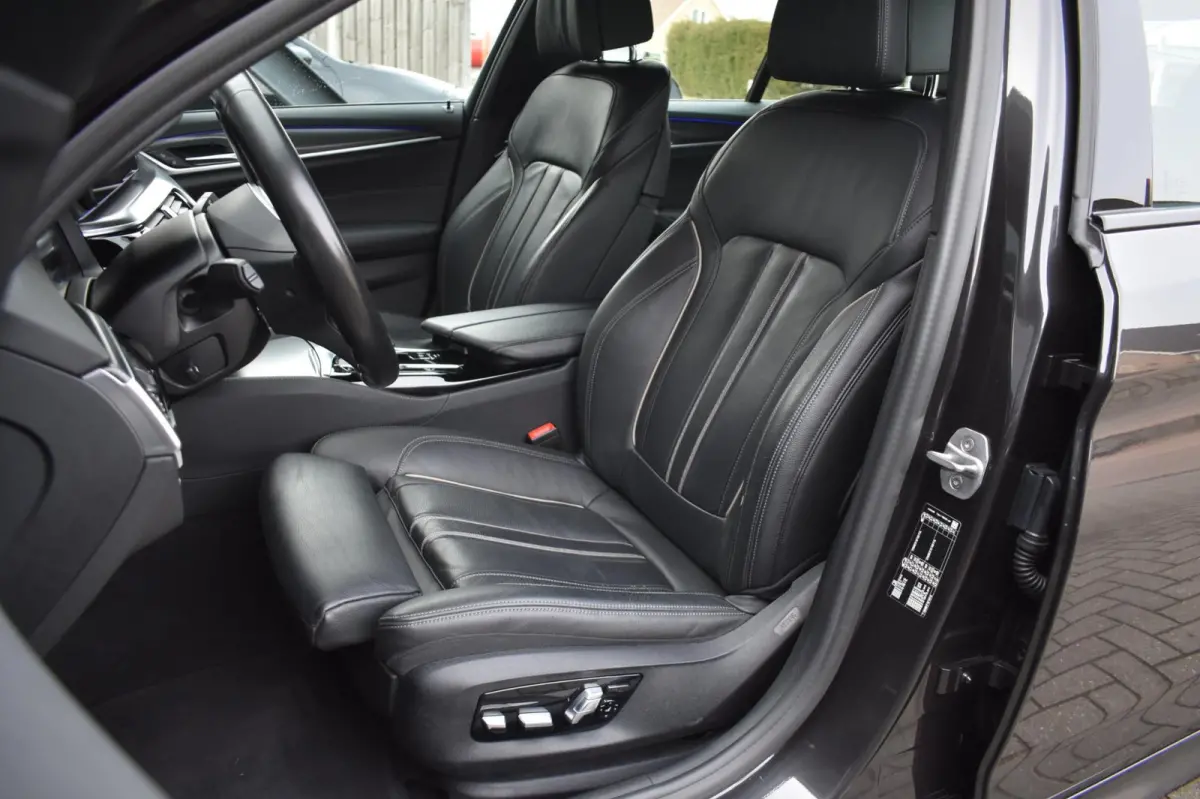 520i M-Sport | LASERLIGHT | NAP | DEALER ONDERHOUDEN | APPLE CARPLAY | ANDRIOD AUTO | SFEERVERLICHTING