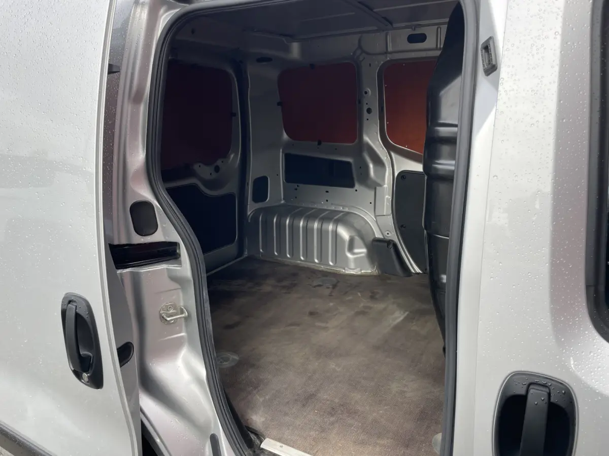 1.3 MJ Basis | Navigatie | Airco |