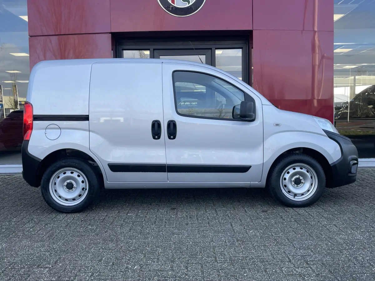 1.3 MJ Basis | Navigatie | Airco |