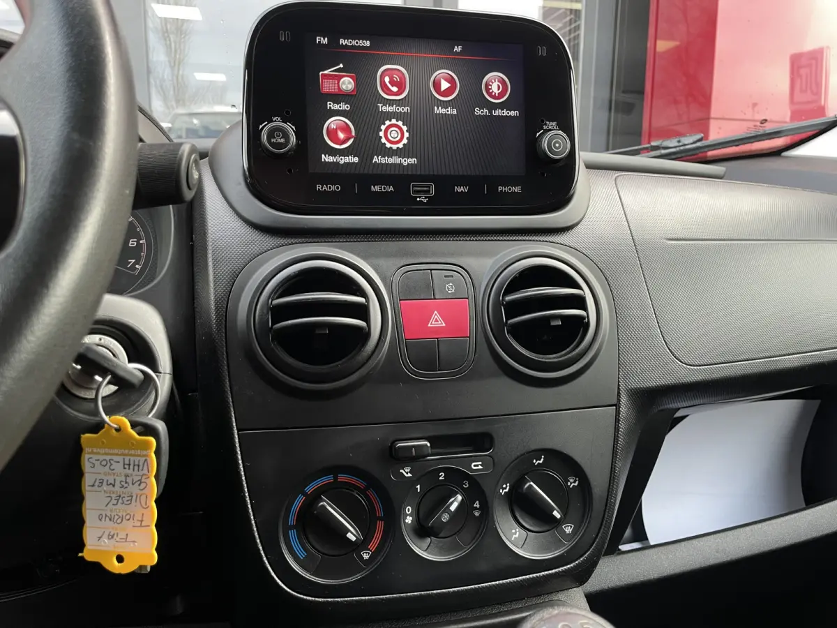 1.3 MJ Basis | Navigatie | Airco |