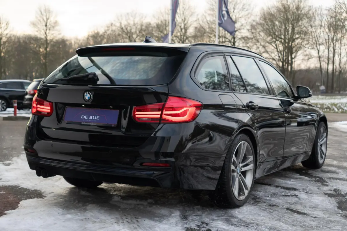 320d M Sport Edition|1ste Eig|Panoramadak|Trekhaak|LED|EURO 6|Automaat|Sportstoel|Dealer Onderhouden