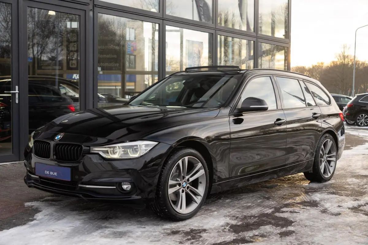 320d M Sport Edition|1ste Eig|Panoramadak|Trekhaak|LED|EURO 6|Automaat|Sportstoel|Dealer Onderhouden