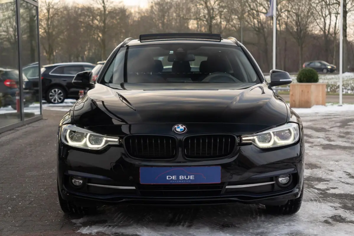 320d M Sport Edition|1ste Eig|Panoramadak|Trekhaak|LED|EURO 6|Automaat|Sportstoel|Dealer Onderhouden