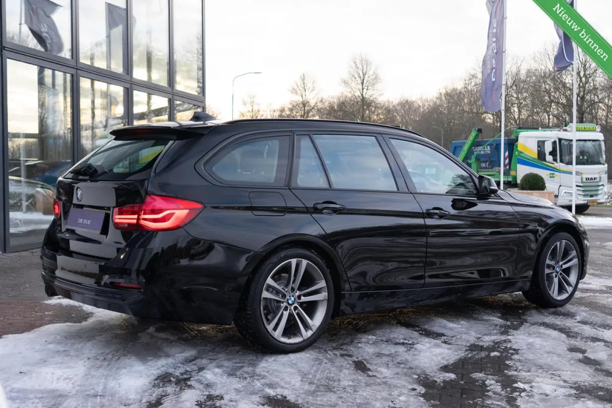 320d M Sport Edition|1ste Eig|Panoramadak|Trekhaak|LED|EURO 6|Automaat|Sportstoel|Dealer Onderhouden