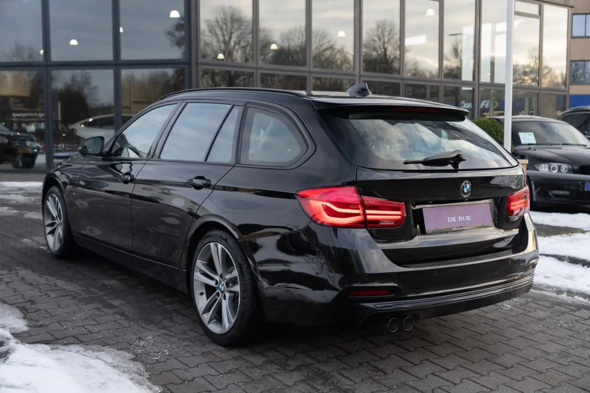320d M Sport Edition|1ste Eig|Panoramadak|Trekhaak|LED|EURO 6|Automaat|Sportstoel|Dealer Onderhouden