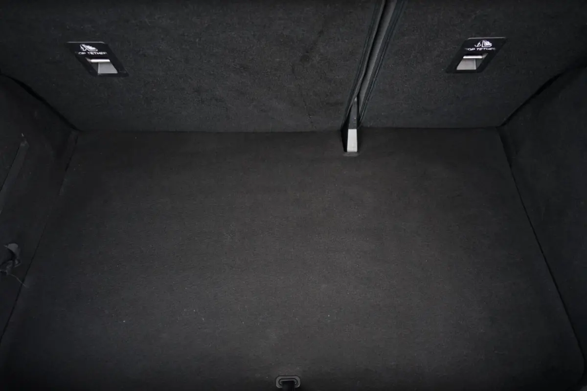 1.0 EcoBoost Connected, NL, trekh. CarPlay, cruise
