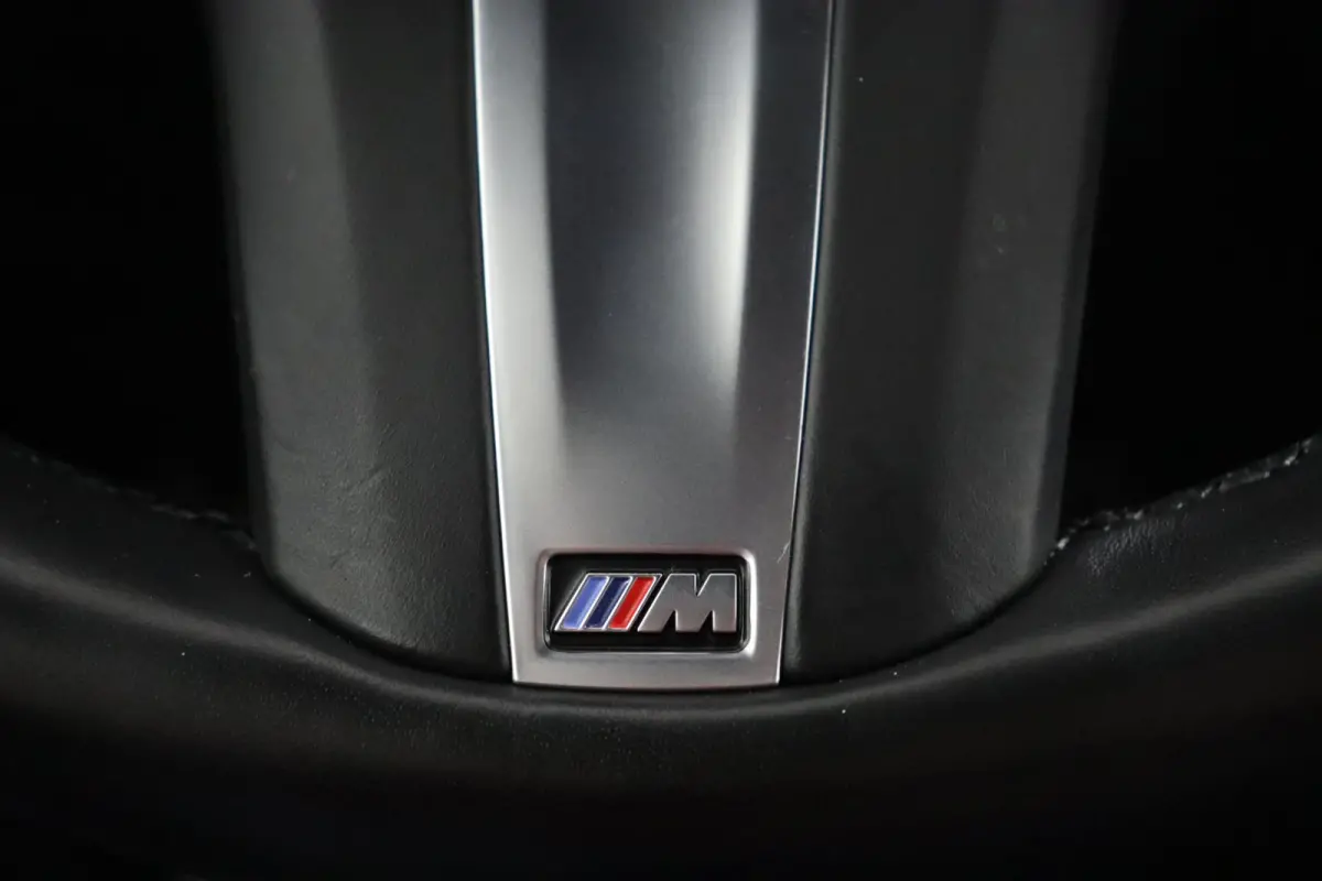 218i Business Edition | M-Sportpakket | HiFi | Adaptieve LED koplampen | M Koplampen Shadow Line |
