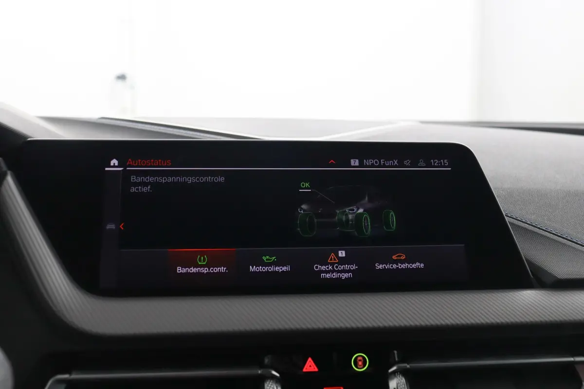 218i Business Edition | M-Sportpakket | HiFi | Adaptieve LED koplampen | M Koplampen Shadow Line |
