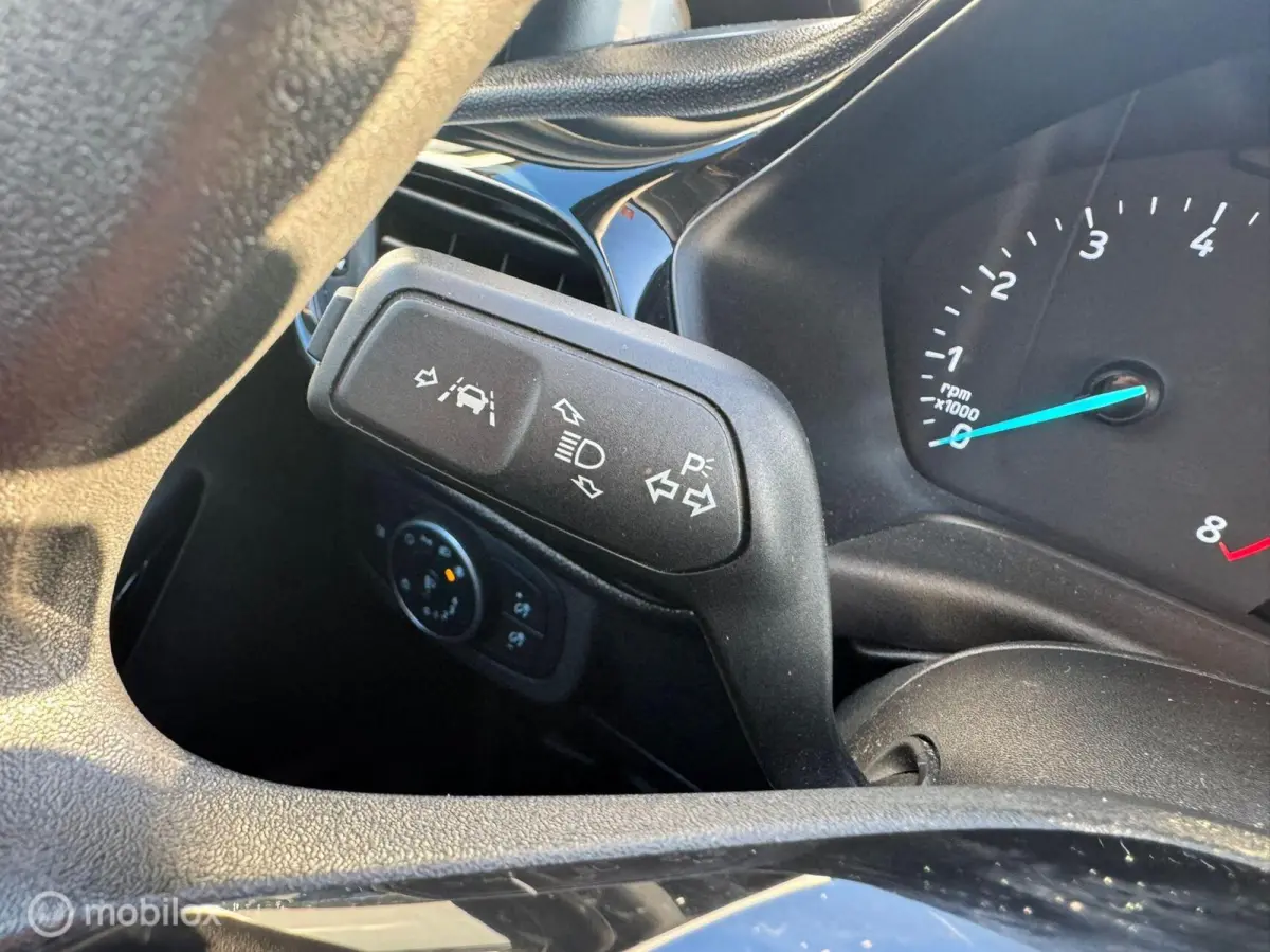 1.1 Trend / Airco / Navi / Dealer / NlAut