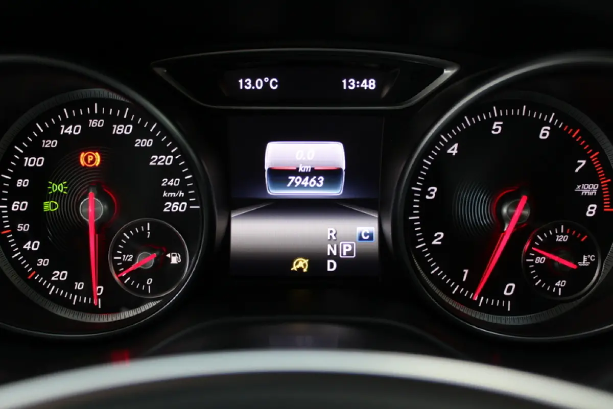 180 Business Solution AMG Night Upgrade 123PK, RIJKLAAR!! AUTOMAAT | PANORAMADAK | LEER/ALCANTARA | CAMERA