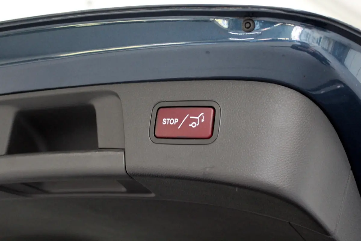 180 Business Solution AMG Night Upgrade 123PK, RIJKLAAR!! AUTOMAAT | PANORAMADAK | LEER/ALCANTARA | CAMERA