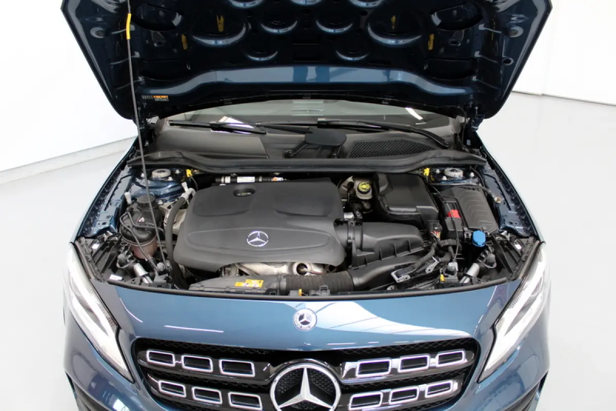180 Business Solution AMG Night Upgrade 123PK, RIJKLAAR!! AUTOMAAT | PANORAMADAK | LEER/ALCANTARA | CAMERA