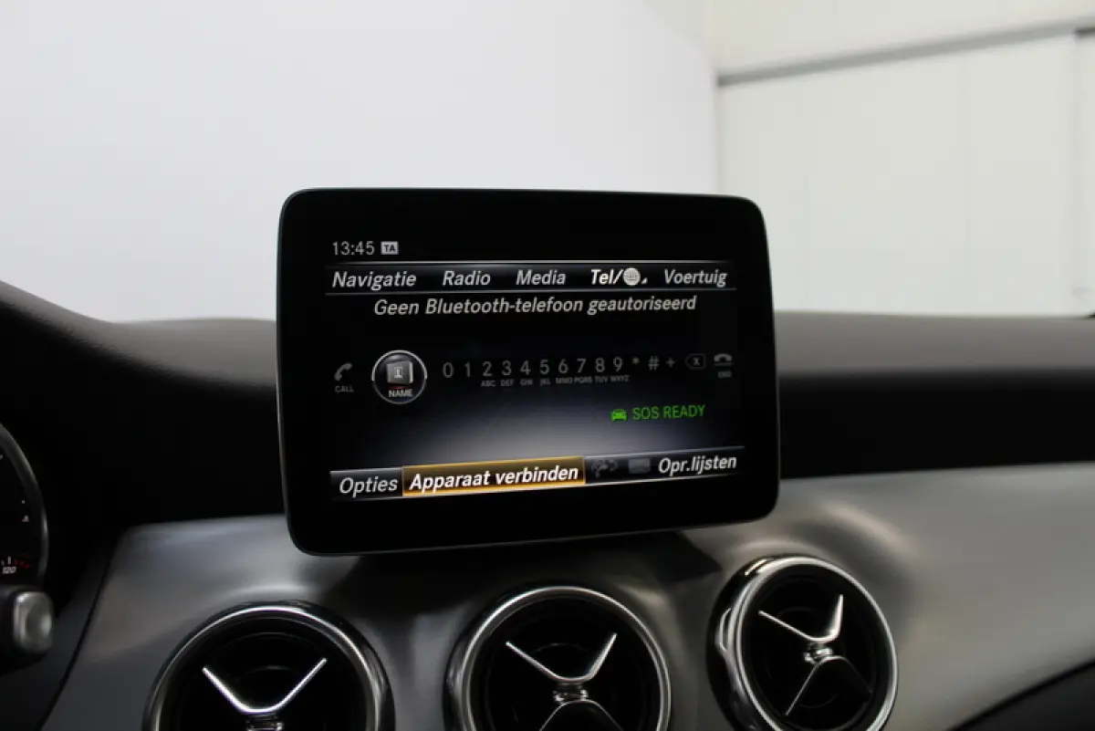180 Business Solution AMG Night Upgrade 123PK, RIJKLAAR!! AUTOMAAT | PANORAMADAK | LEER/ALCANTARA | CAMERA