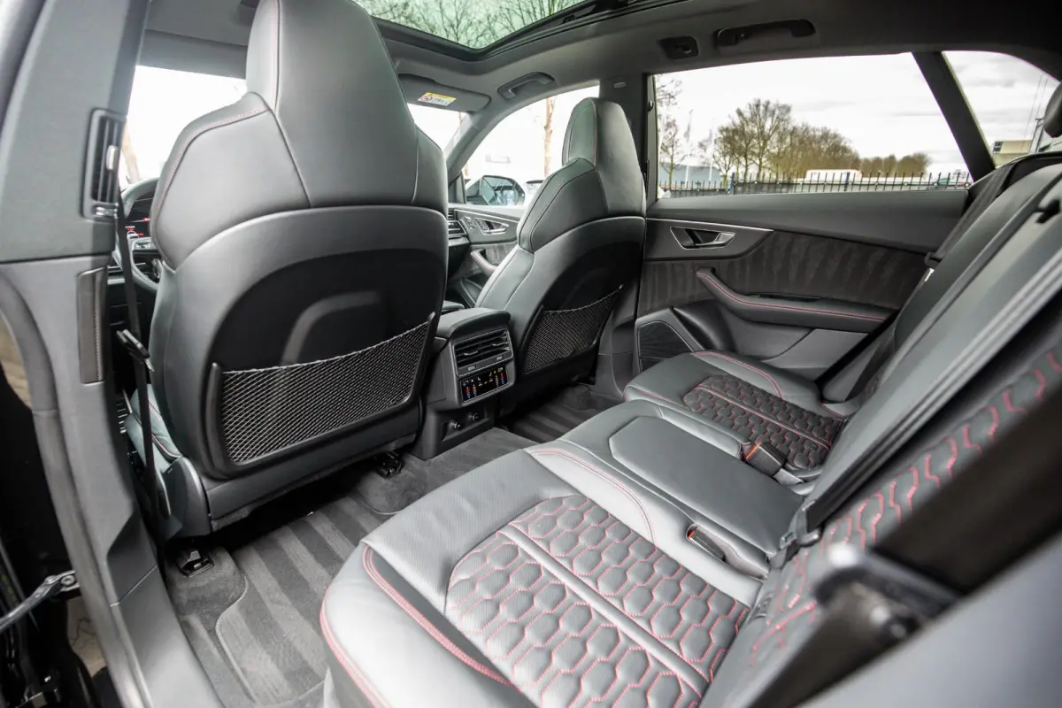 RSQ8 4.0 TFSI quattro