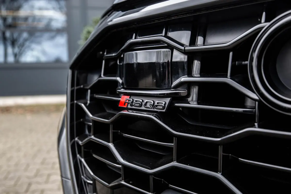 RSQ8 4.0 TFSI quattro