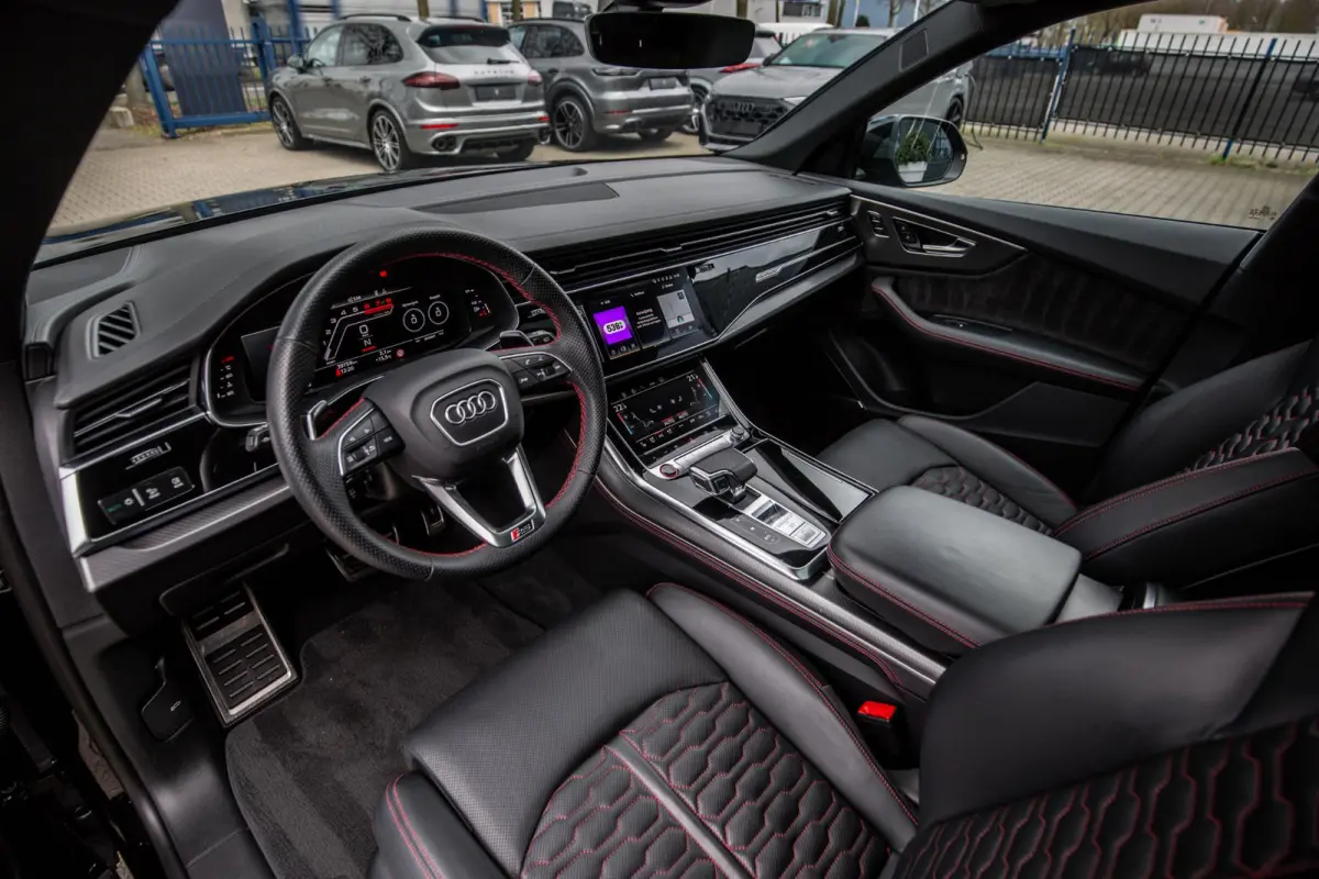 RSQ8 4.0 TFSI quattro